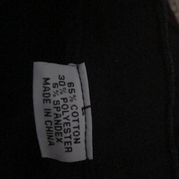 Shorts - Picture 3 of 3